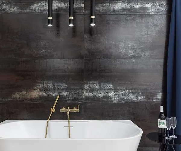 Old Town Gold Апартаменты